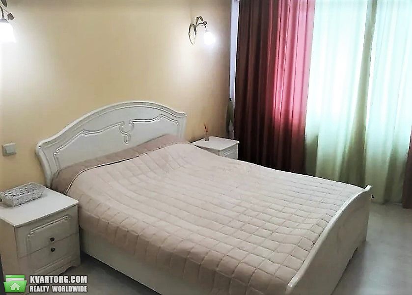 Rent out 2-room apartment. Киев,  Глубочицкая — photo 1