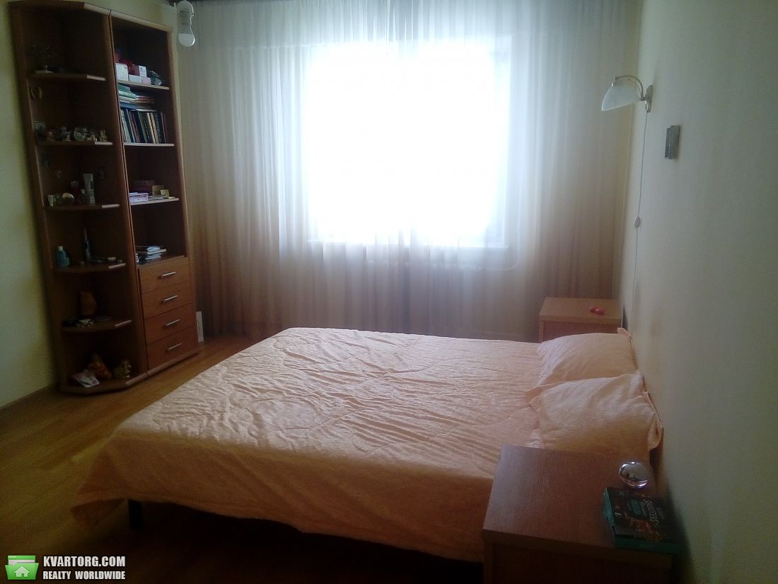 Rent out 2-room apartment. Киев, О.Пчилки — photo 2