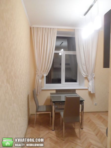 Rent out 2-room apartment. Днепропетровск, 8 марта — photo 1