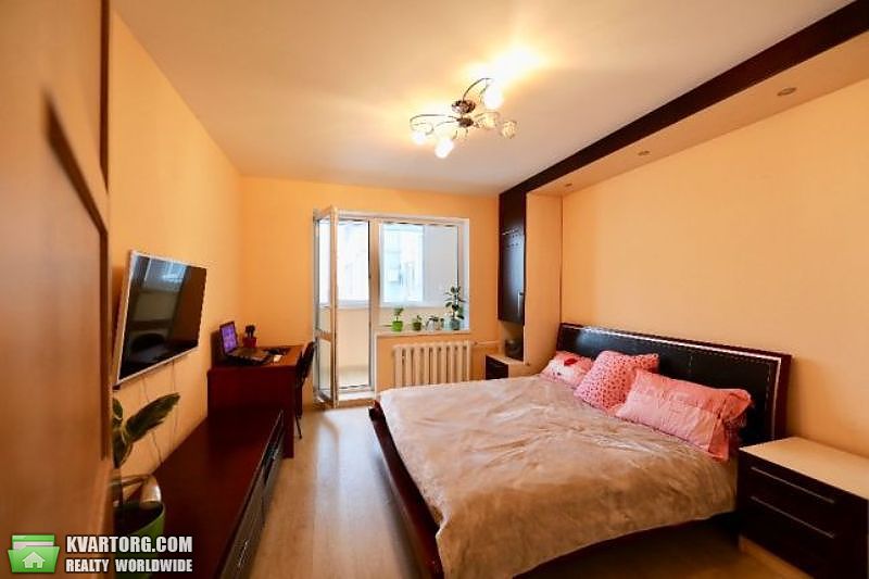 Sell 2-room apartment. Киев,  Лисковская — photo 1