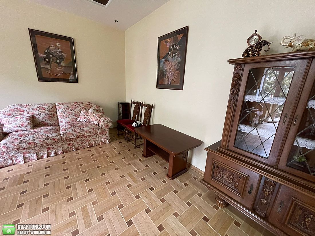 Rent out 3-room apartment. Львов, Франка — photo 2