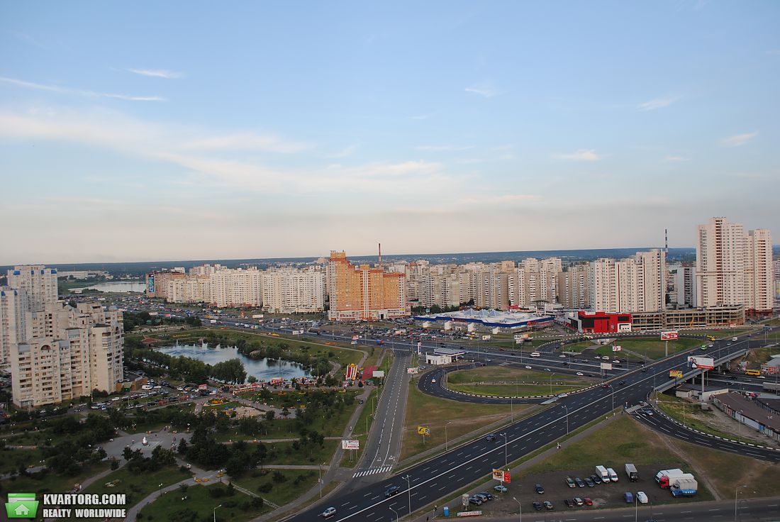 Rent out 2-room apartment. Киев,  Срибнокильская — photo 4