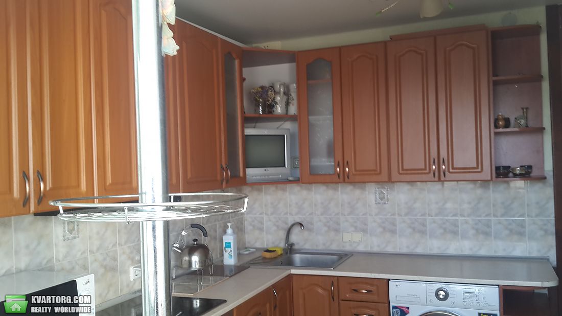 Rent out 3-room apartment. Киев,  Рижская — photo 9