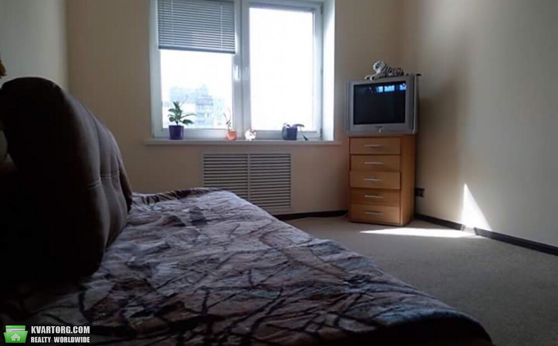 Rent out 1-room apartment. Киев,  Миропольская — photo 5