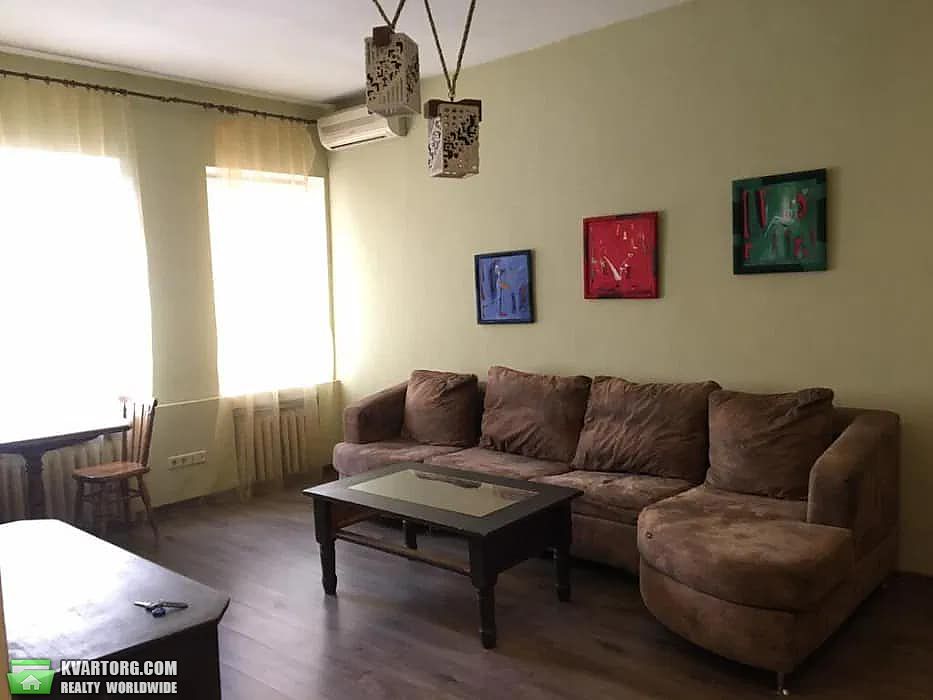 Rent out 2-room apartment. Киев,  Михайловский пер — photo 2