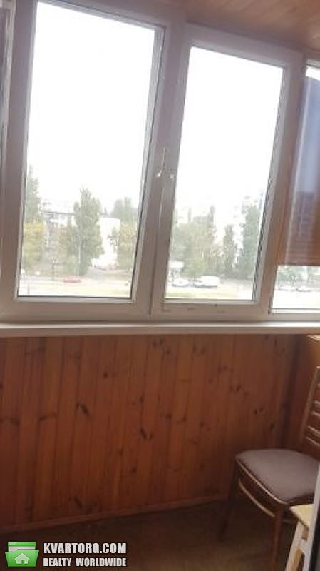 Sell 3-room apartment. Киев,  Миропольская — photo 8
