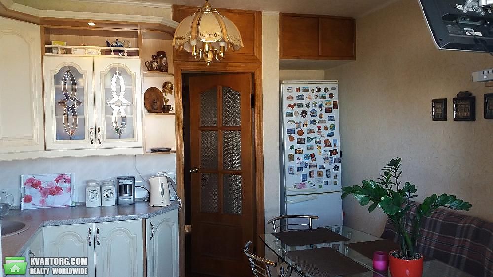 Sell 3-room apartment. Киев,  Миропольская — photo 4