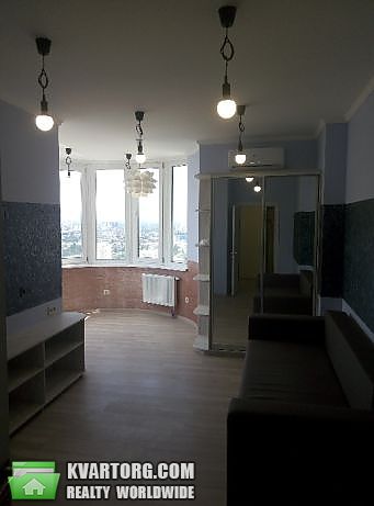 Rent out 2-room apartment. Киев,  Харьковское шоссе — photo 4