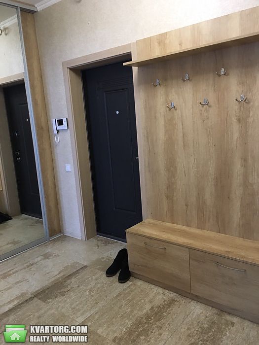 Rent out 1-room apartment. Киев,  Черновола — photo 2