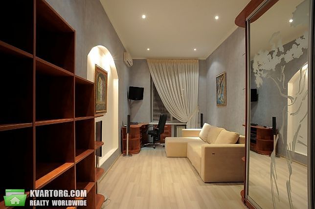 Rent out 3-room apartment. Киев,  Саксаганского — photo 5