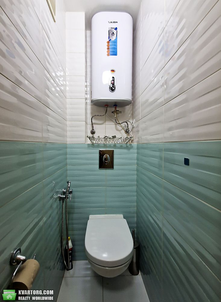 Rent out 3-room apartment. Киев,  Курнатовского — photo 7