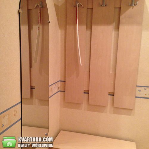 Rent out 1-room apartment. Киев, Урловская — photo 5