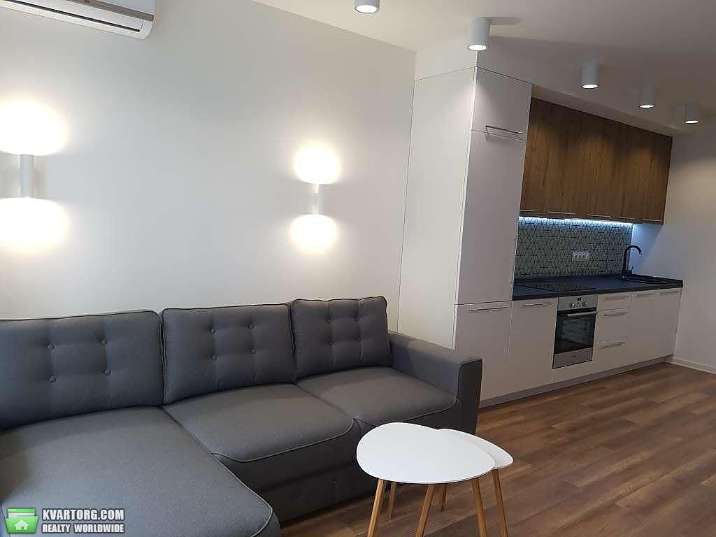 Rent out 2-room apartment. Киев,  Заречная — photo 2