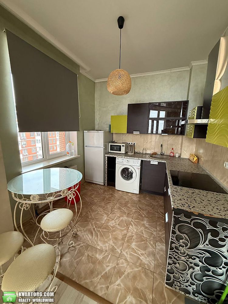 Rent out 1-room apartment. Одесса, Базарная — photo 1