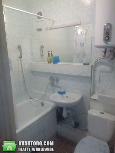 Sell 2-room apartment. Киев,  Ереванская — photo 2