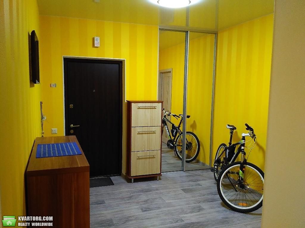 Rent out 4-room apartment. Киев,  Макеевская — photo 9