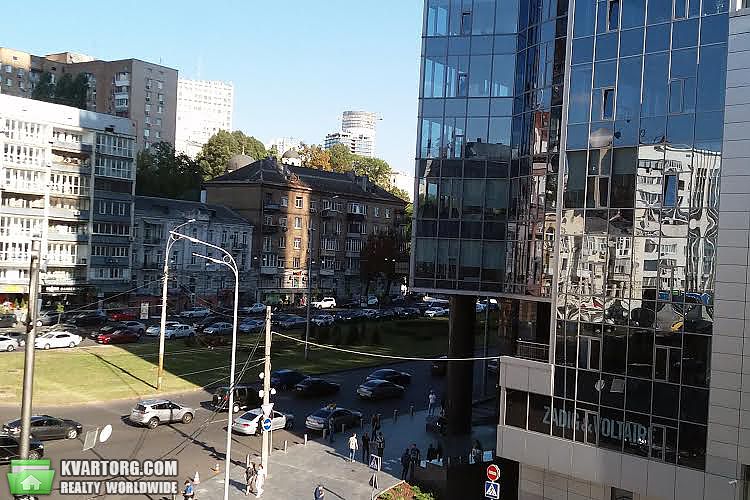 Rent out 2-room apartment. Киев,  Эспланадная — photo 5