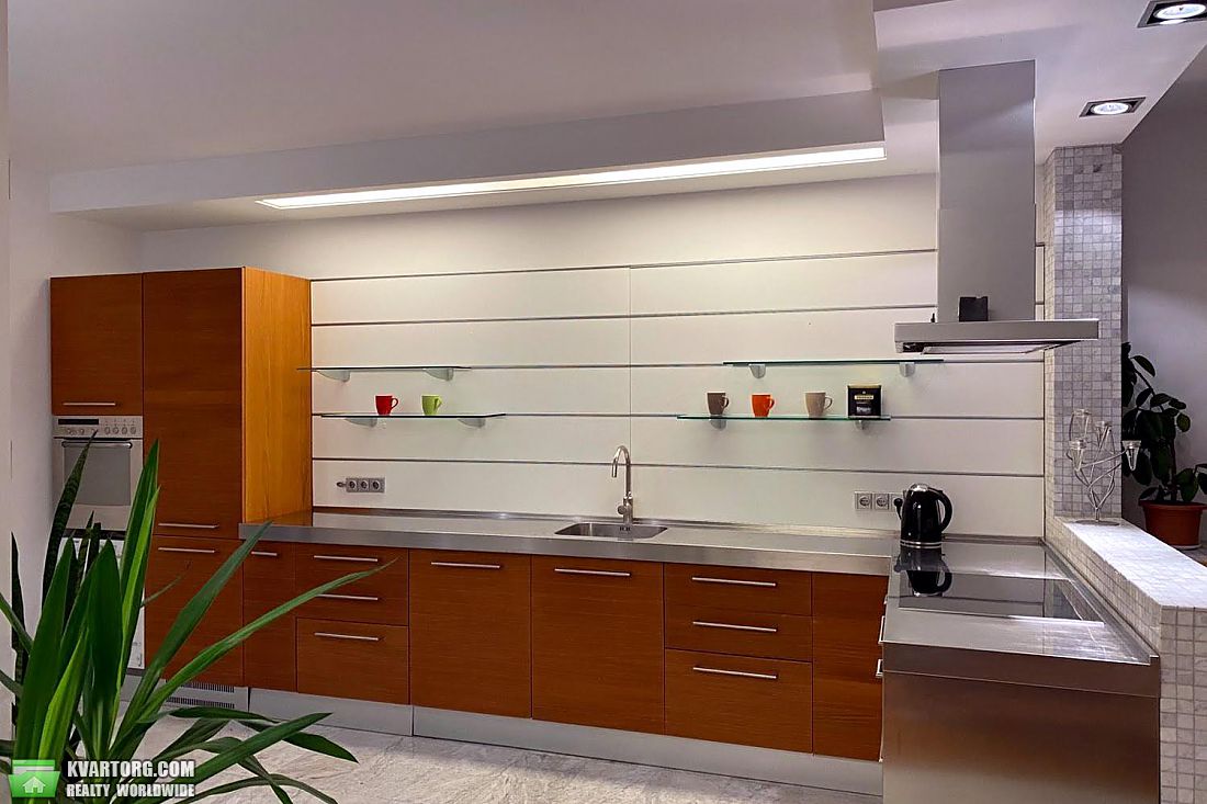Rent out 3-room apartment. Киев,  Ахматовой — photo 1