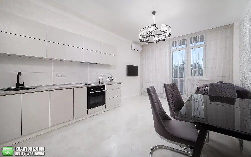 Sell 2-room apartment. Одесса, Французский бульвар — photo 1