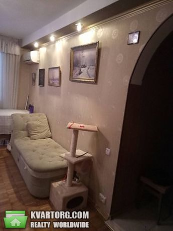 Sell 3-room apartment. Киев,  Вышгородская — photo 2