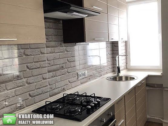 Rent out 2-room apartment. Киев,  Цитадельная — photo 1
