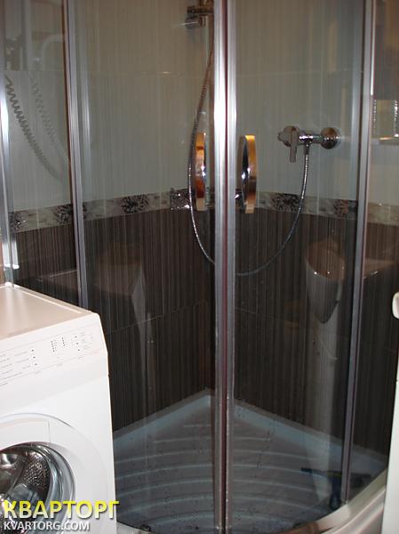 Rent out 1-room apartment. Киев,  Тургеневская — photo 4