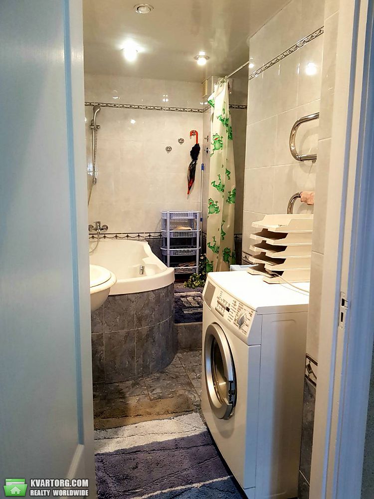 Rent out 3-room apartment. Киев,  Бальзака — photo 9