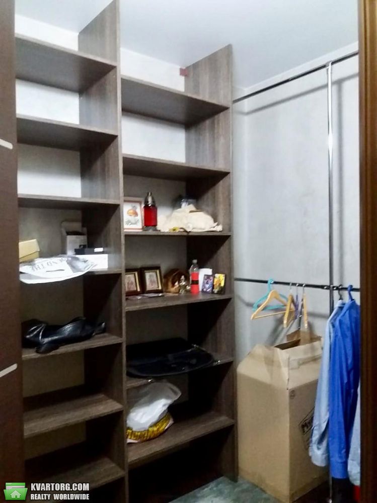 Rent out 4-room apartment. Киев,  Туманяна — photo 4