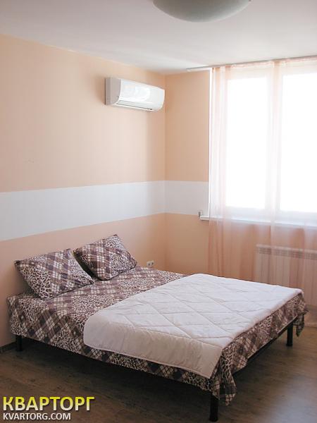 Rent out 2-room apartment. Киев,  Гмыри — photo 7