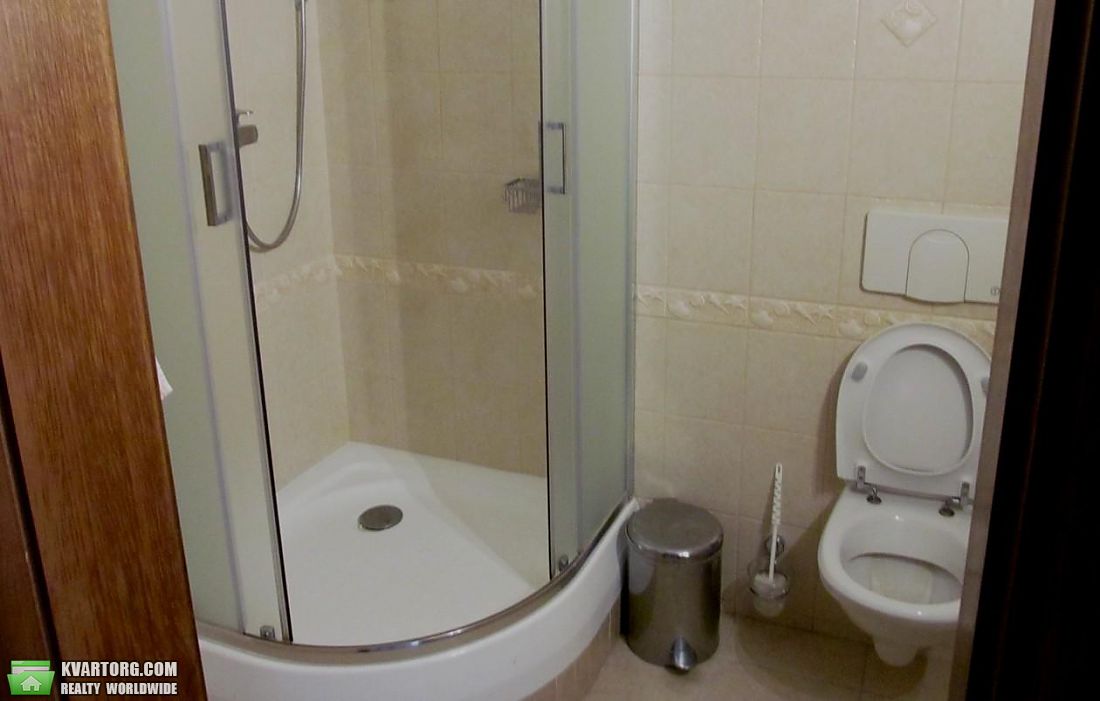 Rent out 4-room apartment. Киев,  Драгомирова — photo 9
