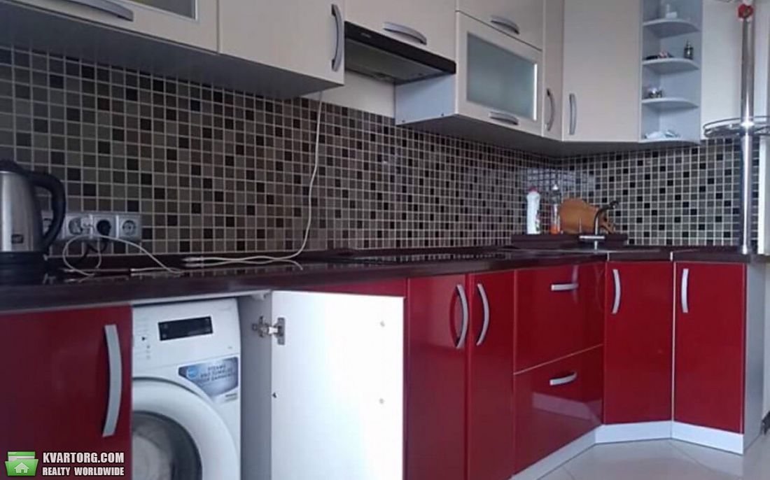 Rent out 1-room apartment. Киев,  Миропольская — photo 1