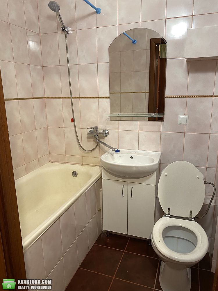 Rent out 1-room apartment. Киев, Луценко — photo 5