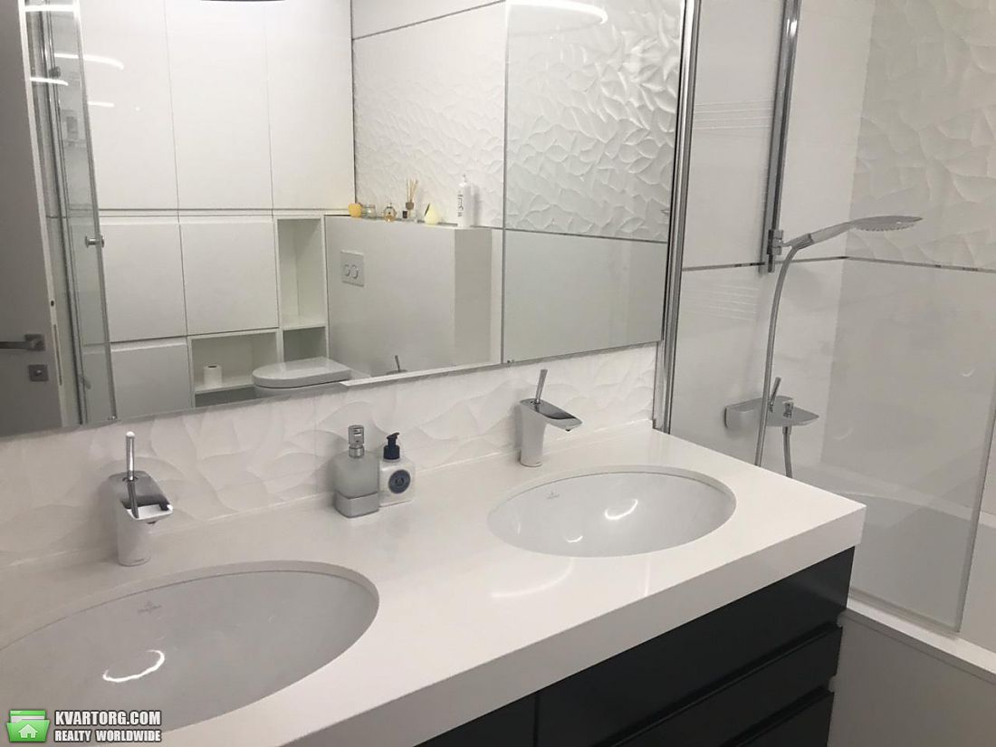 Rent out 4-room apartment. Киев,  Ломоносова — photo 3