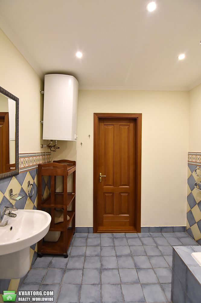Rent out 2-room apartment. Киев,  Трехсвятительская — photo 5