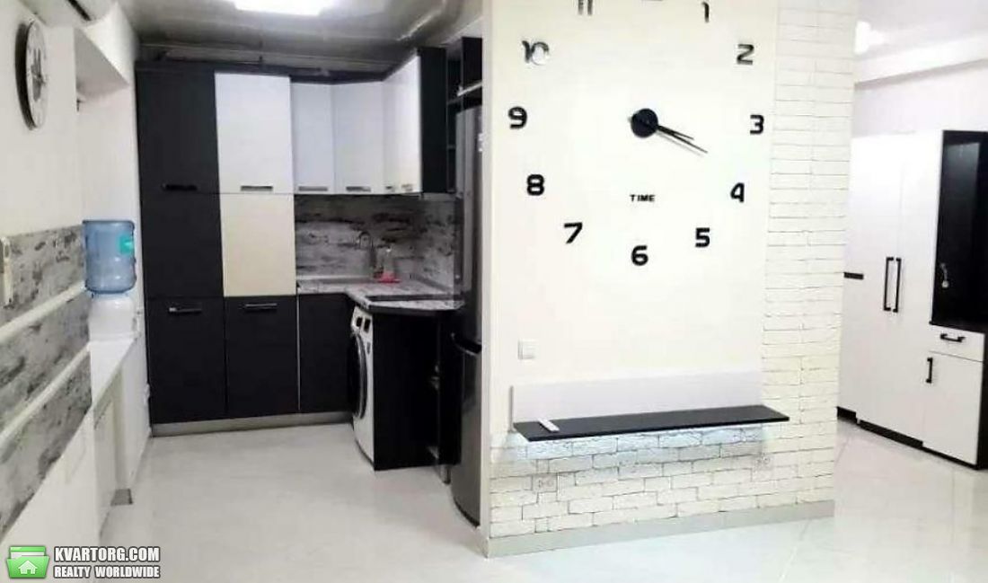 Rent out 2-room apartment. Киев,  Леси Украинки бул — photo 1