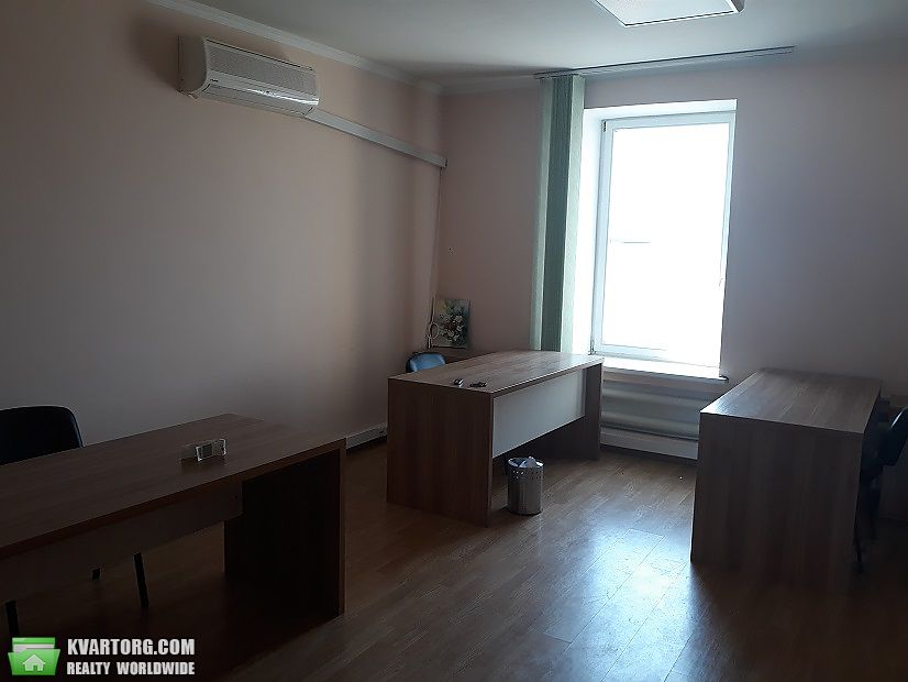Rent out warehouse. Киев,  Пуховская — photo 8