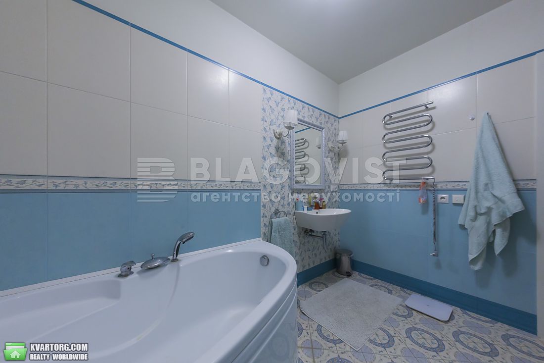 Rent out 3-room apartment. Киев, левитана — photo 10