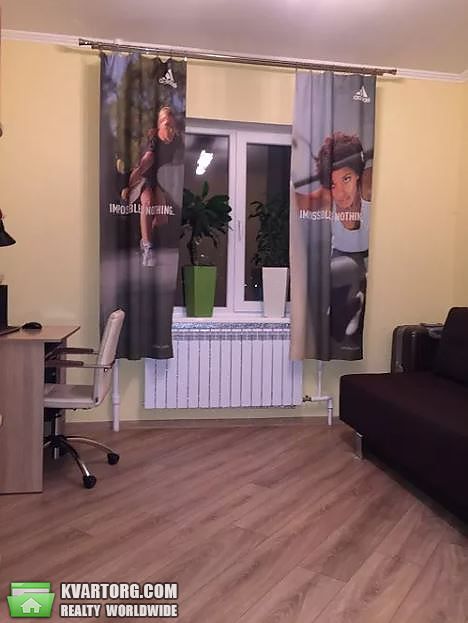 Sell 3-room apartment. Киев,  Срибнокильская — photo 10
