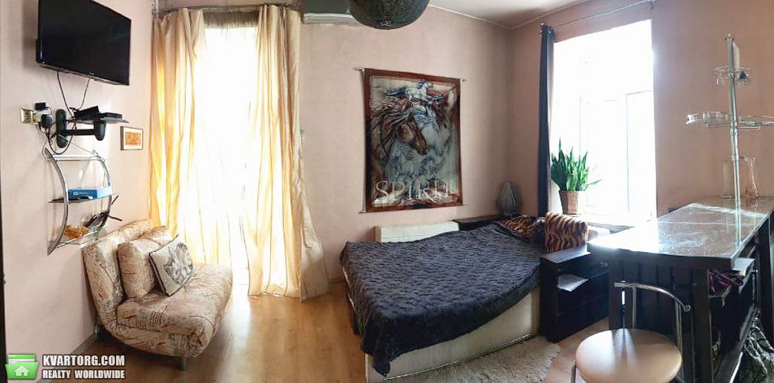 Rent out 1-room apartment. Киев,  метро Контрактовая площа — photo 1