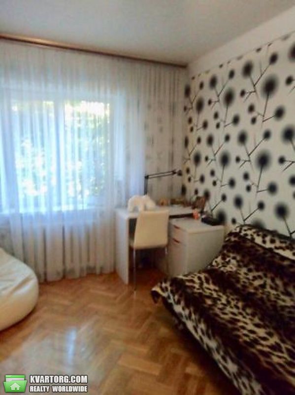 Sell 3-room apartment. Киев,  Зодчих — photo 3
