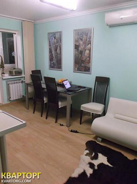 Sell 1-room apartment. Киев, Метростроевская — photo 3