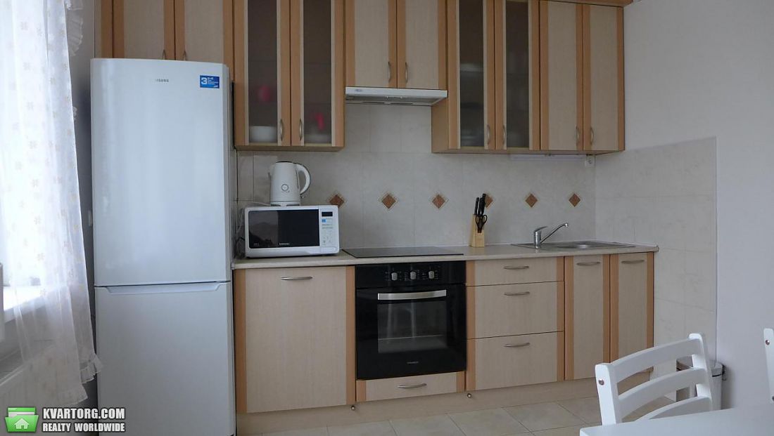 Rent out 3-room apartment. Киев, Гонты — photo 3