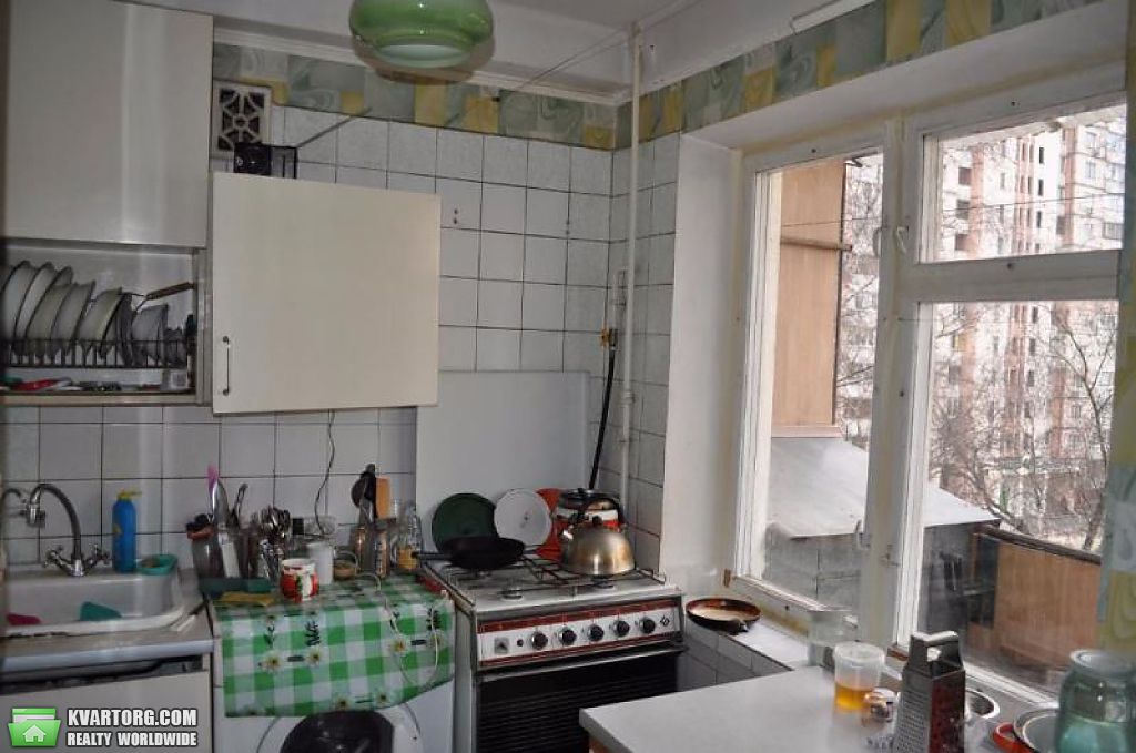Sell 3-room apartment. Киев,  Зодчих — photo 4
