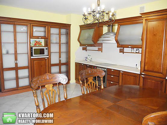 Rent out 3-room apartment. Киев,  Старонаводницкая — photo 2