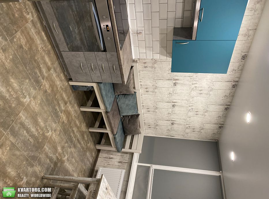 Rent out 1-room apartment. Киев,  Крушельницкой — photo 2