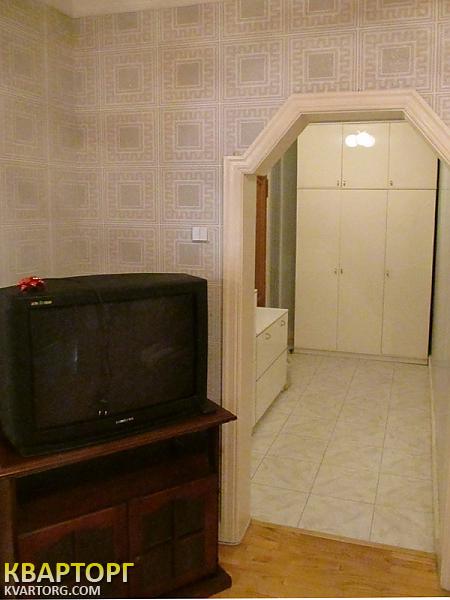 Rent out 3-room apartment. Киев, Кошица — photo 10