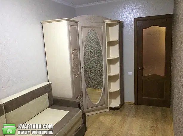 Rent out 2-room apartment. Киев,  Дмитриевская — photo 2