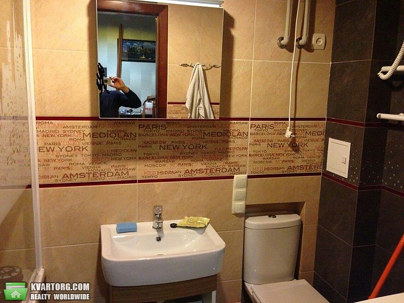 Rent out 2-room apartment. Киев, Жамбила Жамбаева — photo 5
