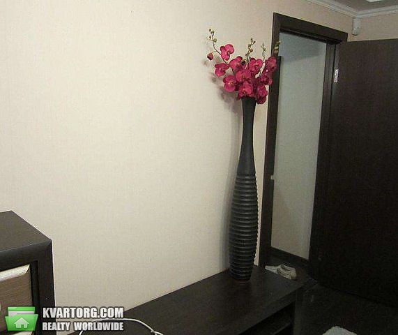 Sell 2-room apartment. Киев,  Соломенская — photo 2