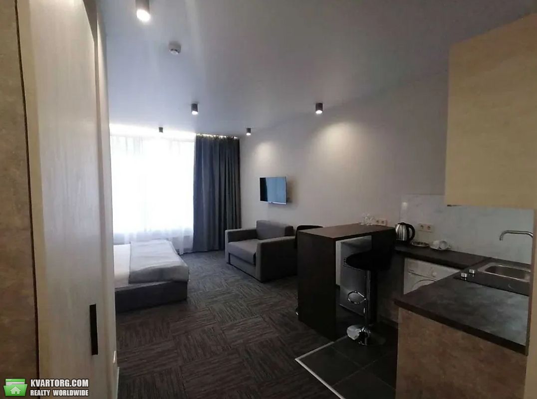 Rent out 1-room apartment. Киев, Тютюнника — photo 3